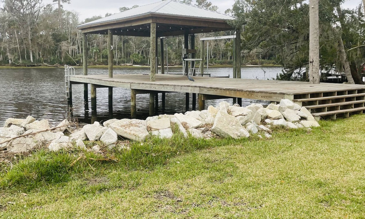 Ponte Vedra House | Waterfront property on a quiet neighborhood in Ponte Vedra,