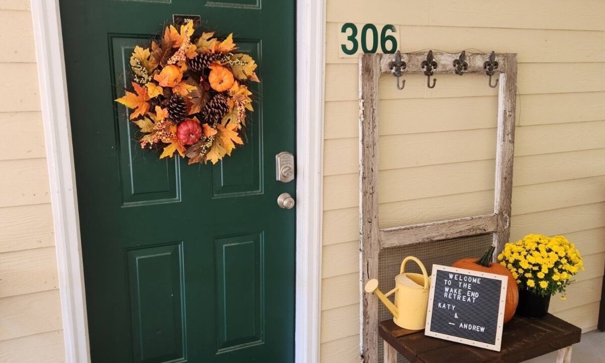 Dadeville Condo | Welcome to Relaxation