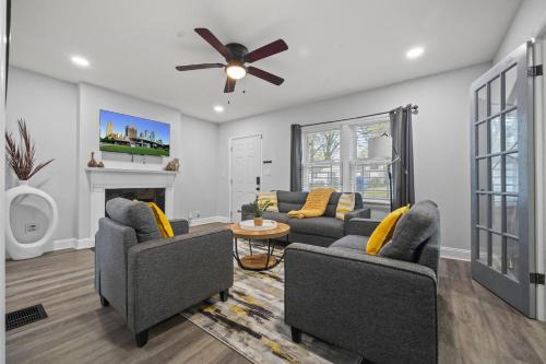 Atlanta House | West End Retreat w/Deck & Large Backyard
