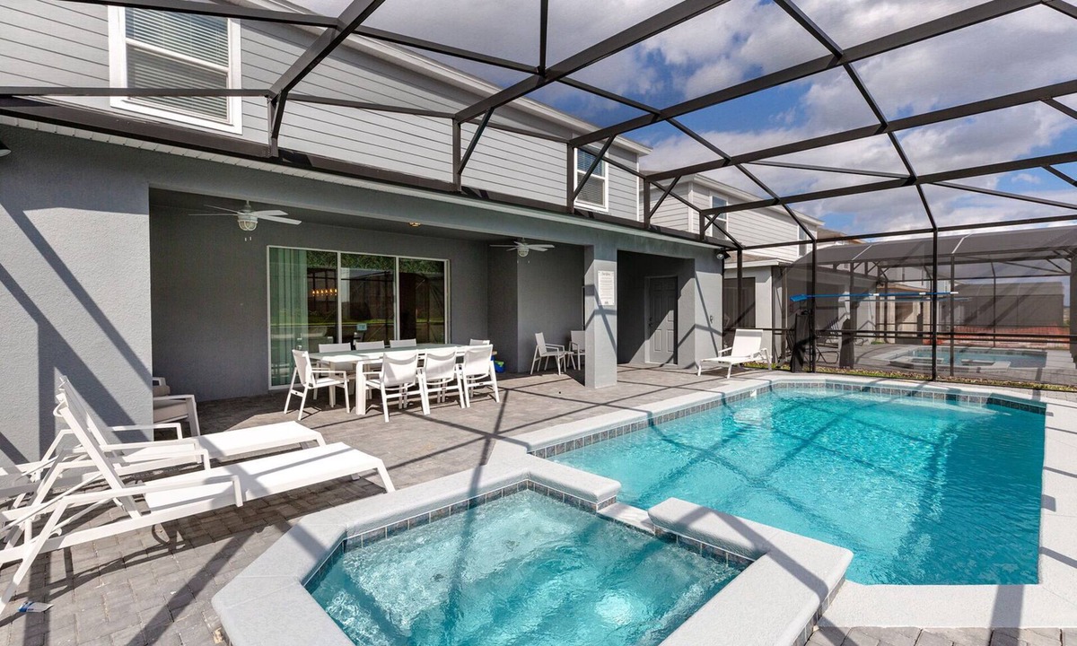 Davenport Villa | Windsor Island Luxury | Home in Windsor Island Resort, Private Pool, Arcade
