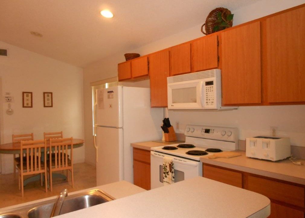 Florida Pines House | Wonderful Villa w/ South Facing Pool & Free Wifi at Florida Pines, Davenport - 4BR / 2BA