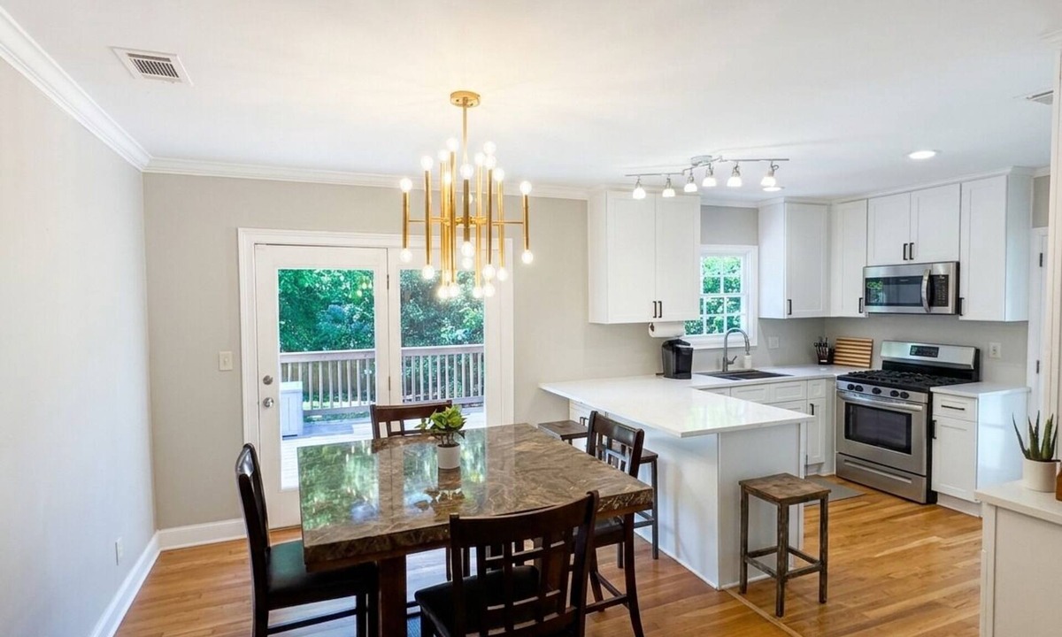 Lindridge-Martin Manor House | Your World Cup Stay