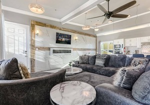 20% OFF Monthly | 10% OFF Weekly-5BR Urban Penthouse in the Heart of New Orleans