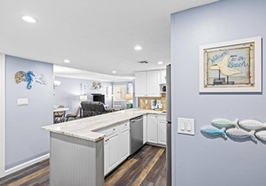 515- Tropi-COOL Condo. In-unit W/D, Spectacular views and FREE bch svc!
