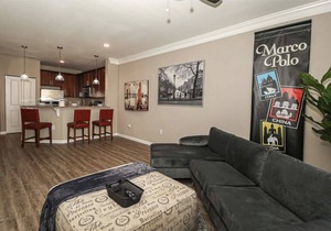 Cozy Buckhead Getaway