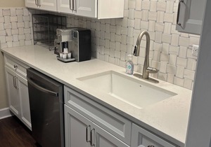DOWNTOWN, Peachtree Towers, 1 Bedroom, Nicely decorated, Home Away from home