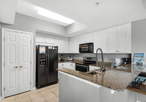 Palms 2916 | Beach Nearby + Lagoon Pool🌴