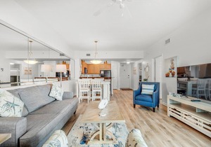 ⛱️Partial Gulf View | Palms 21204 | Beach Nearby