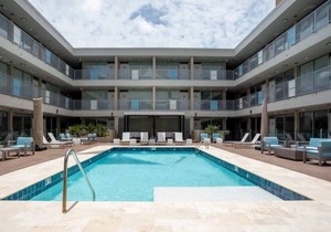 Professionally-cleaned 1BD Loft at the heart of Jackson | Barsala