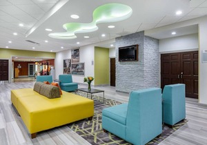 Quality Inn and Suites Riverfront