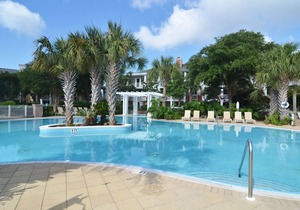 Studio ~ Kitchenette ~ Pool ~ Fitness Center