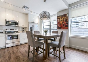 Spacious Modern 1BR Condo in California Building by Hosteeva
