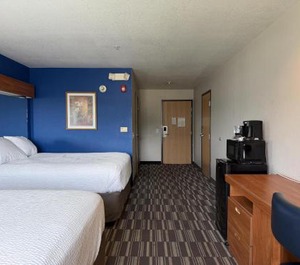 Microtel Inn 