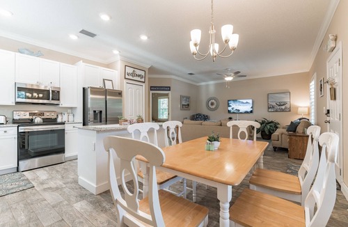 Palm Coast House | 1/2 mike to Beach Near Grocery & Eateries Kayak, Bike, Boat, Fish, Sightsee