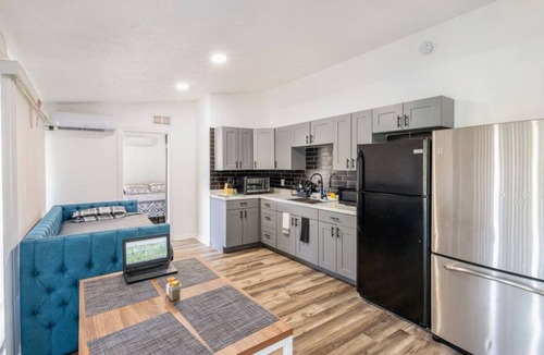 Orlando House | 1-bedroom unit with access to pool and Wi-Fi