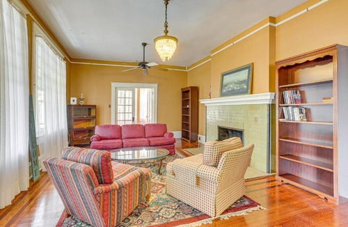 Meridian House | 1 Mi to Dtwn Meridian: Historic Home w/Porch!