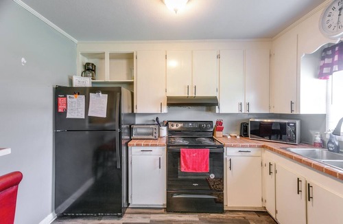 Vidalia House | 1 Mi to Dtwn! Quaint Vidalia Getaway w/Patio