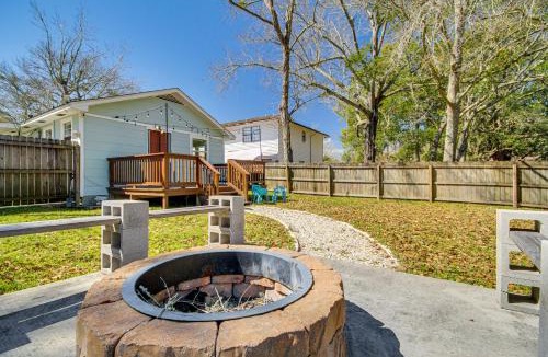 Long Beach House | 1 Mi to Gulf Coast! Couples Retreat in Long Beach