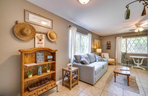 Mount Dora House | 1 Mi to Lake Dora: Cottage w/Shared Yard & Patio!