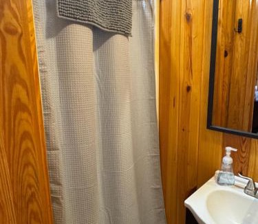 Brewton House | 109 Vinewood Cabin-1 Bedroom