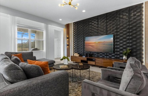 Loughman House | 12 Bedrooms 11 Bathrooms Solterra 6056 Bo