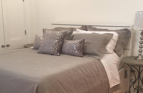 Faubourg Lafayette House | 1850s HUGE historic rowhouse for large groups with gated parking12ft ceilings