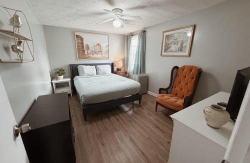 Valdosta Apartment | 1BR APT Next to Hospital Ideal for Travel Nurses