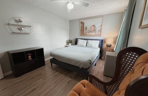 Valdosta Apartment | 1BR APT Next to Hospital Ideal for Travel Nurses