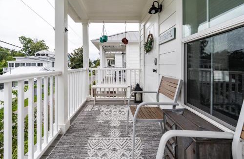 Pass Christian House | 1BR Condo Walk to Beach - Marina Views
