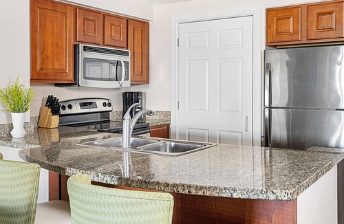 Williamsburg Resort | 1BR Villa in Orlando - Pools, Golf & Full Kitchen - Marriott Grande Vista