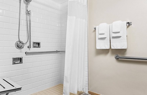 Williamsburg Resort | 1BR Villa in Orlando - Pools, Golf & Full Kitchen - Marriott Grande Vista