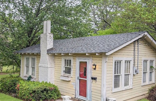 Philadelphia House | 2 Bedrm House Walkable to Downtown, Ellis Theater, Museum: Convenient to Casinos