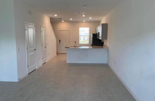 Poinciana House | 2-bedroom, 2/5 bath townhome in westview Kissimmee with cool AC,