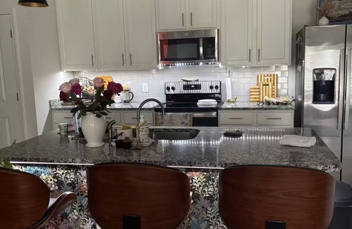 Normal Apartment | 2-bedroom apartment in delightful Huntsville