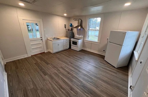 Chickasaw House | 2-bedroom house in Chickasaw