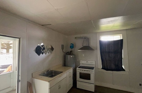 Chickasaw House | 2-bedroom house in Chickasaw