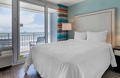 Daytona Beach Shores Condo | 2 Bedroom Oceanfront Condo, Sleeps 6, Daytona Seabreeze Resort!