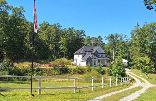Cartersville House | 2-bedroom recreational vehicle in enchanting Cartersville with AC
