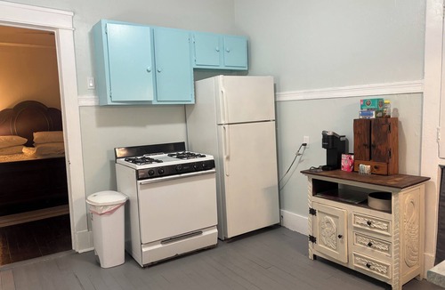 Mid-City House | 2-bedroom shotgun house in lovely New Orleans with historic charm