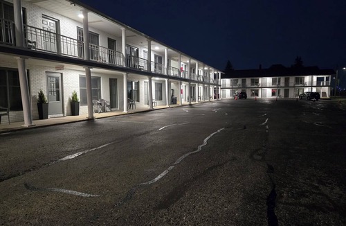 Cheboygan Apartment | 2-bedroom suites at Continental Inn Downtown Cheboygan
