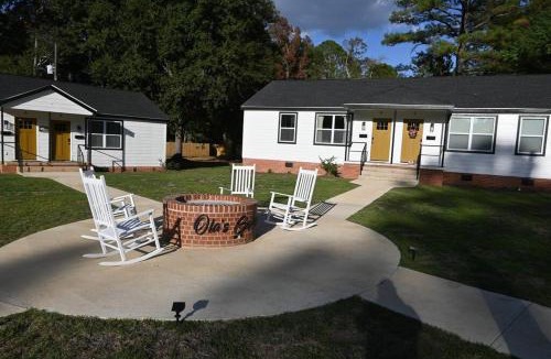Perdue Hill Apartment | 2 Bedroom with Private office