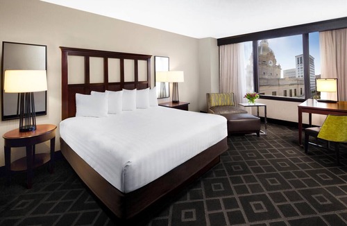 Historic District - North Hotel | 2 Connecting Suites at a 4⭐️ Hotel