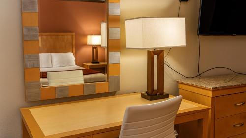Baton Rouge Apartment | 2 Double Bed Studio with Full Kitchen 108