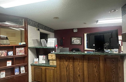 Macon Apartment | 2 Full Beds|Non-Smoking
