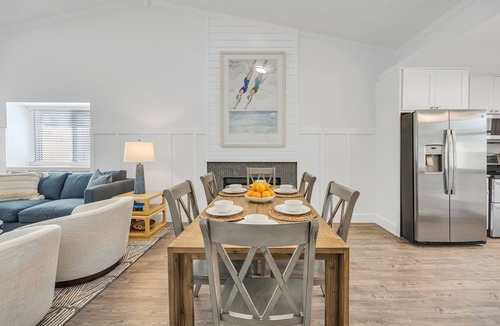 Jacksonville Beach House | 2 homes 2 Pools 2 Courts Sleeps 18