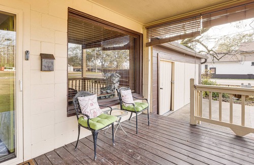 Tuscaloosa Cottage | 2 Mi to UA! Family-friendly Getaway w/Patio