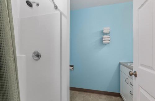 Lake City Hotel | 2 Modern Combined Family Studio Apartments