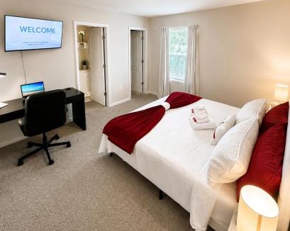 St. Augustine House | 2 Private Suites Pool Near Beaches & Golf