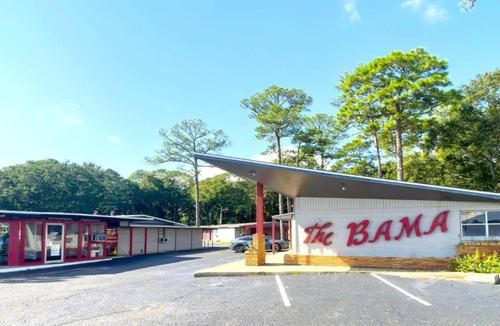 Mobile Apartment | 2 Queen Bed|Smk|Bama Motel Mobile