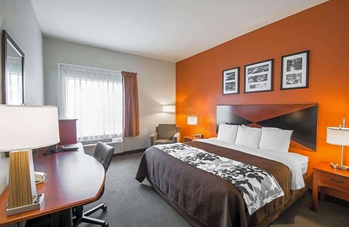 Palatka Hotel | 2-Star Hotel ∙ Sleep Inn & Suites Palatka North